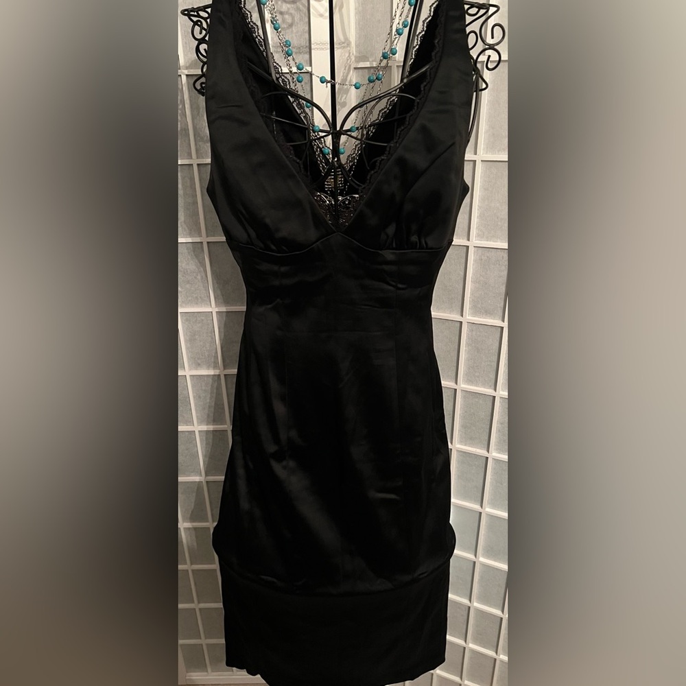 BEBE Slim Sexy V Neck Satin Midi Dress NWT - Picture 4 of 12